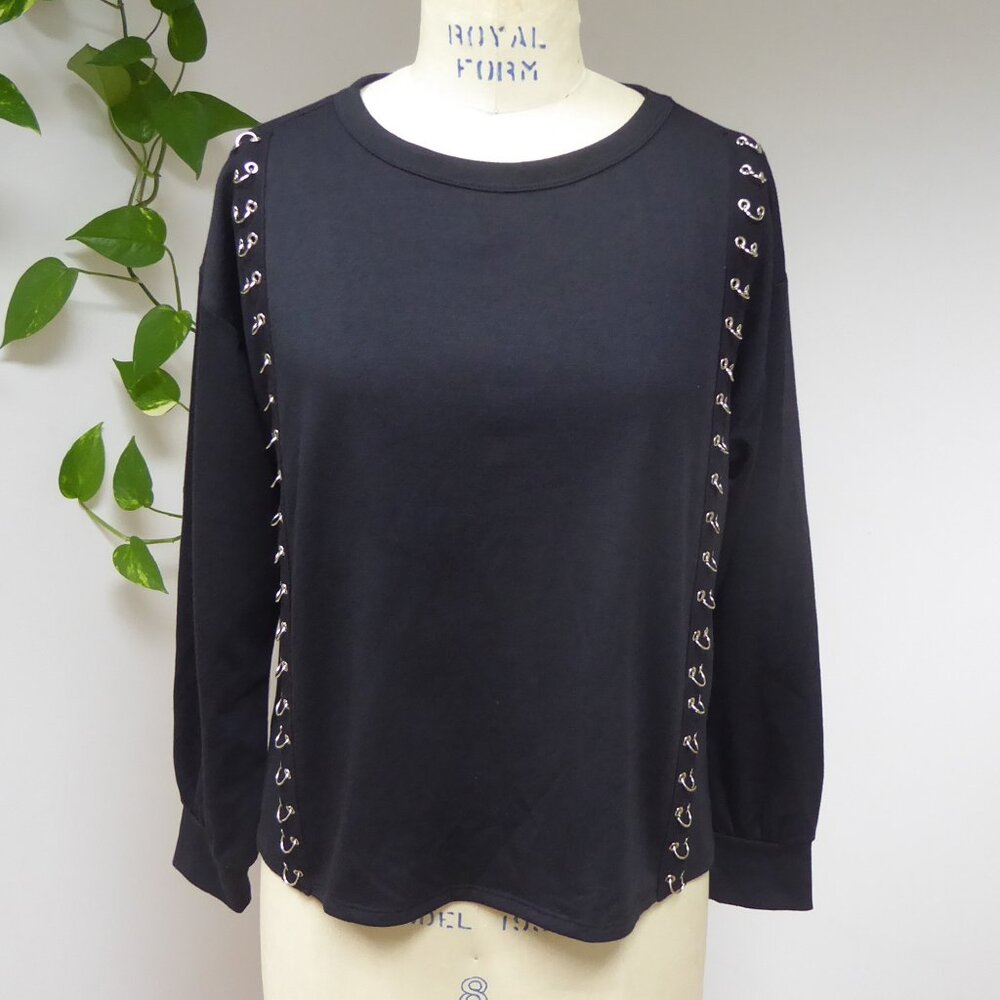 Ginger G black long sleeve top with silver jump ring trim goth rock size XL